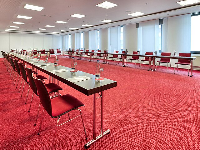 Der Raum London in U-Form