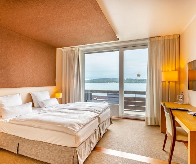 Doppelzimmer zur Seeseite