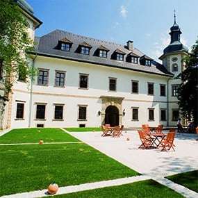 JUFA Hotel Schloss Röthelstein